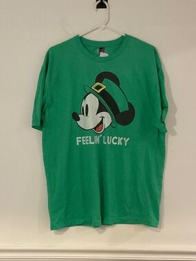 Disney Green 'Feelin' Lucky' Mickey Tee